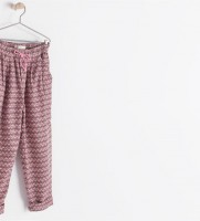 pantalon fluido estampado geometrico